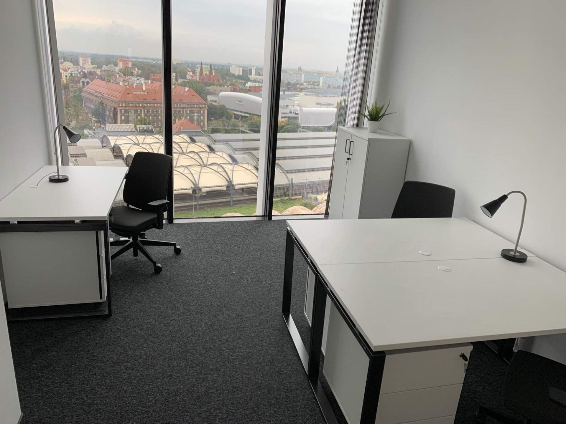 Office for 3 pers. in Silver Tower Center